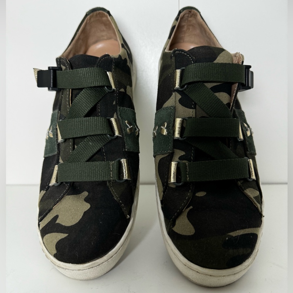 JACK‎ ROGERS WOMAN SIZE 8.5